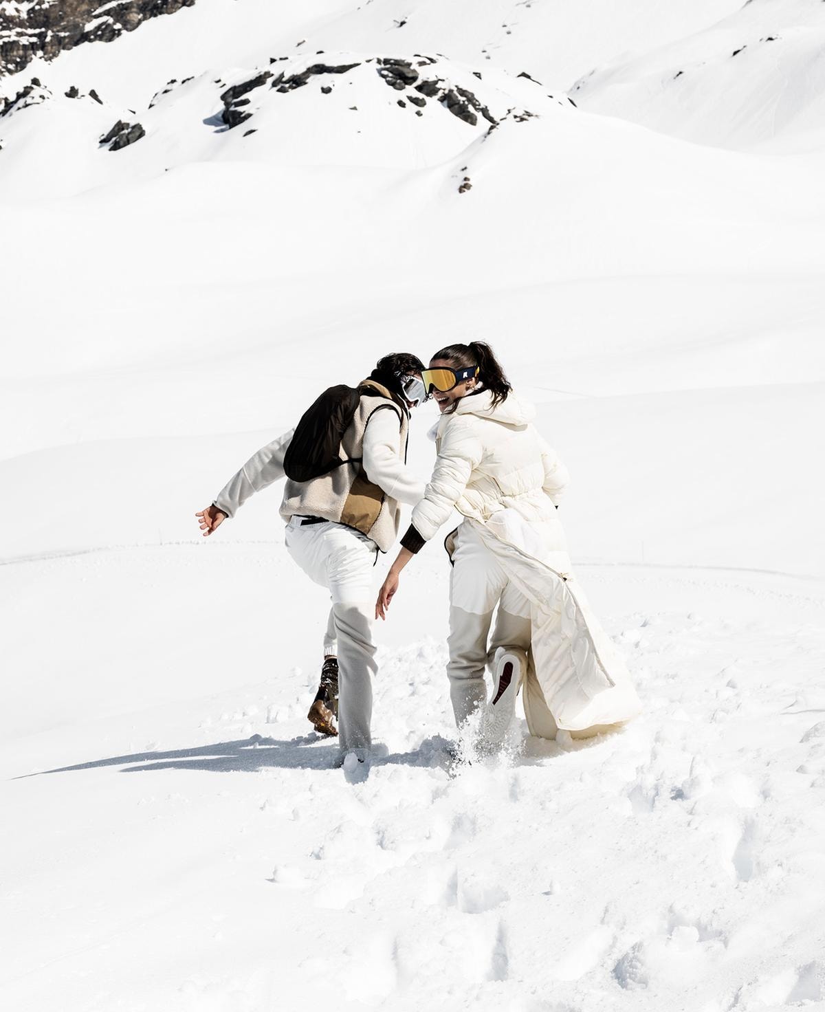 Fashion resort: i look più belli per lui e per lei da sfoggiare sulla neve. In esclusiva nel servizio di moda di Gentleman