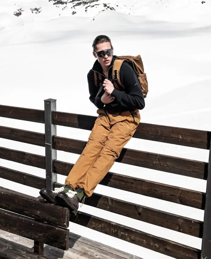 Fashion resort: i look più belli per lui e per lei da sfoggiare sulla neve. In esclusiva nel servizio di moda di Gentleman