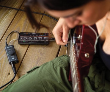 Accsoon SeeMo 4kCome creare un SuperphoneLa batteria portatile Cellularline Mag HubL'interfaccia per chitarra Ik Multimedia iRig HD X