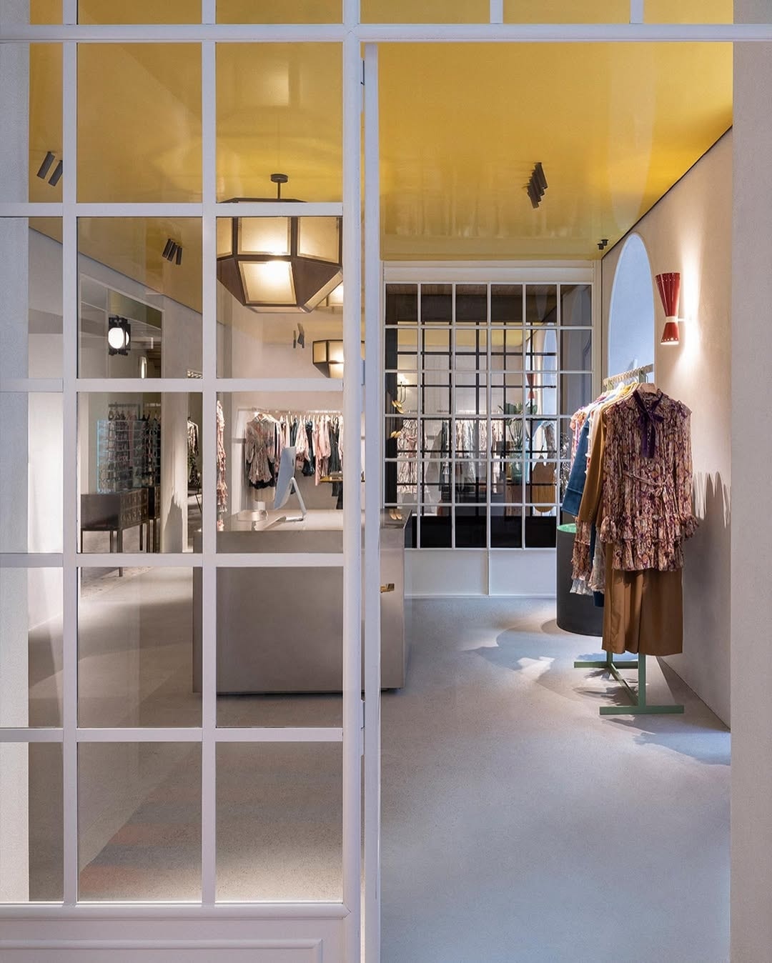 Milano intima: tre boutique d’eccellenza dove il lusso silenzioso incontra lo stile