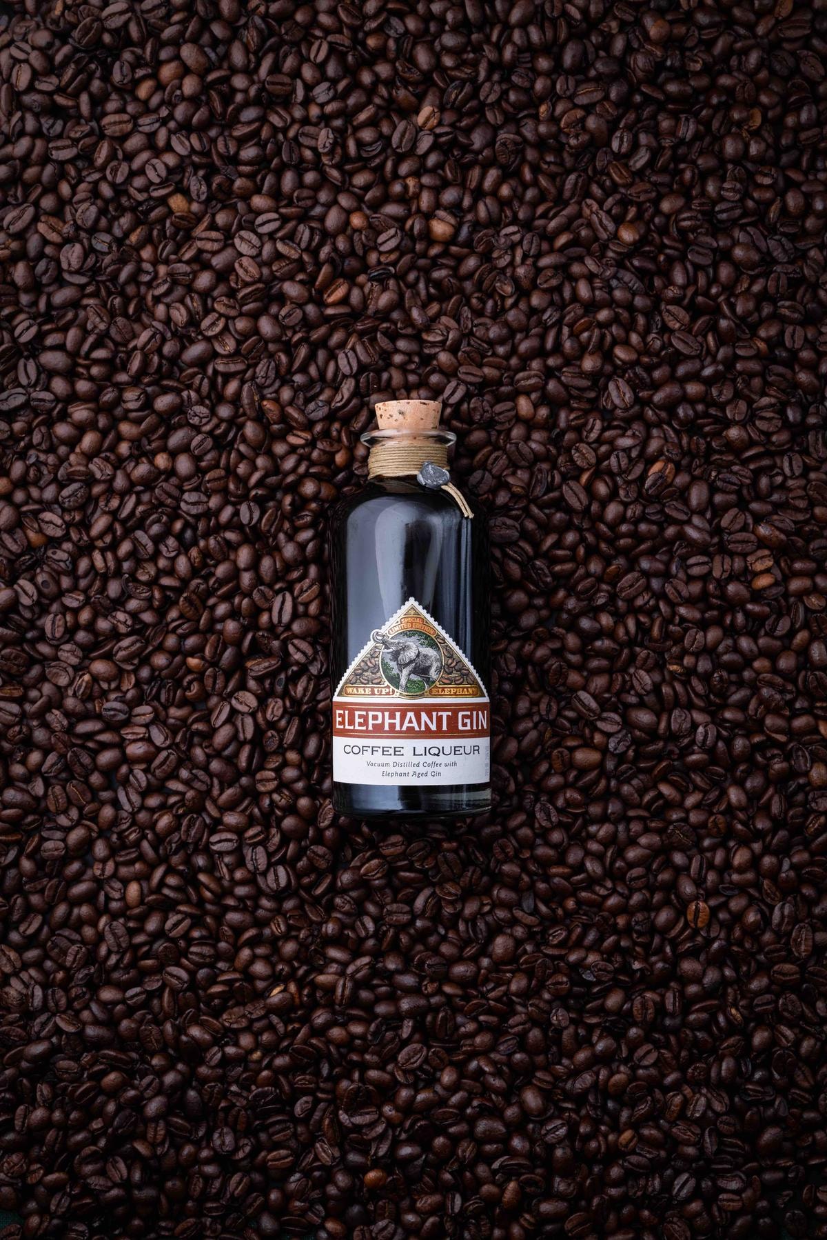 I cinque migliori liquori al caffè, dal più bevuto allo stadio allo specialty coffee più pregiato