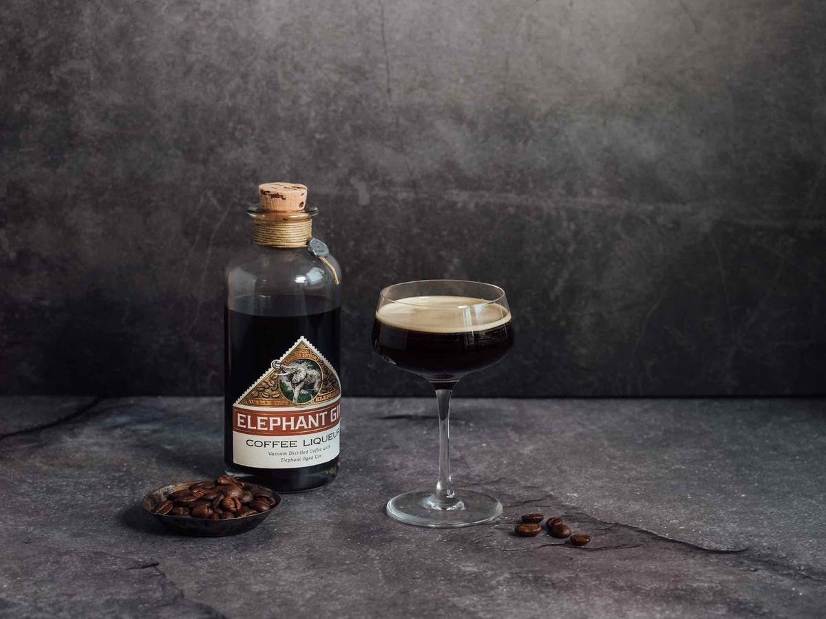 Un espresso Martini a base di Elephant Coffee Liqueur.
