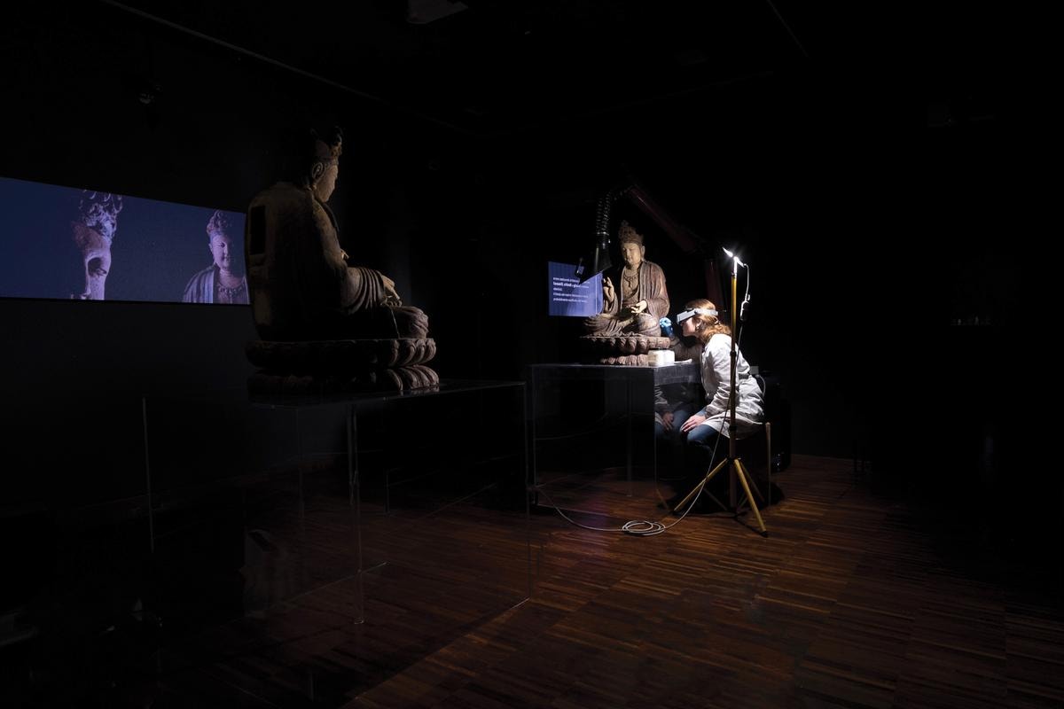 La clinica dell’arte a Venaria, dove anche Buddha fa la tac