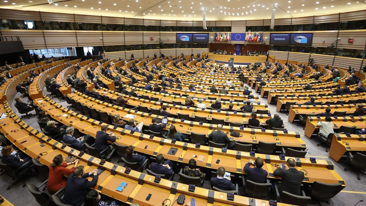 Nato, il segretario generale Mark Rutte va all’Europarlamento: difesa sempre più centrale nell’agenda Ue 