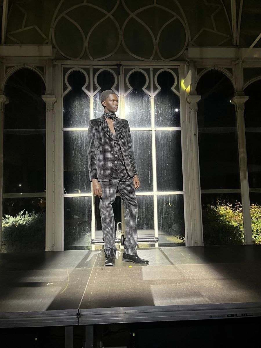 Un look Maison Margiela MM6 fall-winter 2025/2026 (ph Giada Cardo)