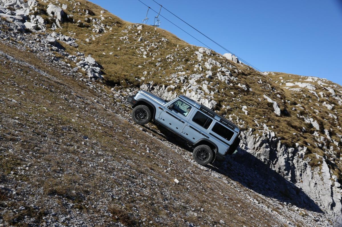 Offroad! La prova dell’inarrestabile e raffinata Ineos Grenadier, fuoristrada di stile