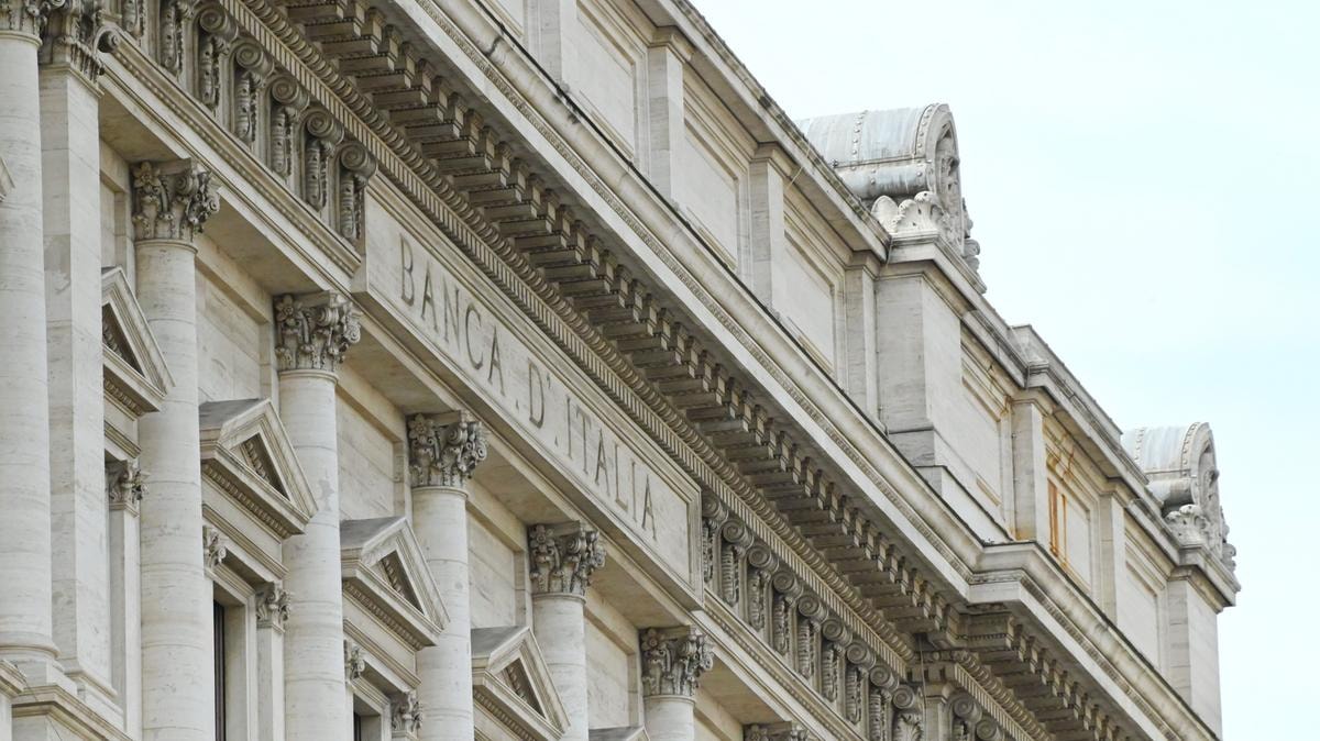 Smart Bank, il Consiglio di Stato stoppa la vendita fino all’udienza di merito sul commissariamento