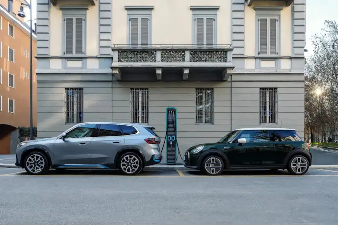 BMW Italia: un 2024 da record tra elettrificazione e leadership nel segmento premium