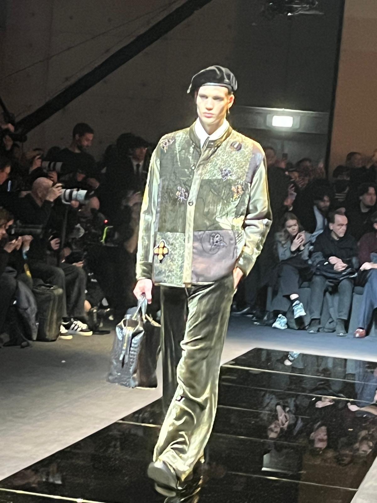 Un look Emporio Armani fall-winter 2025/2026 (ph Tommaso Palazzi)