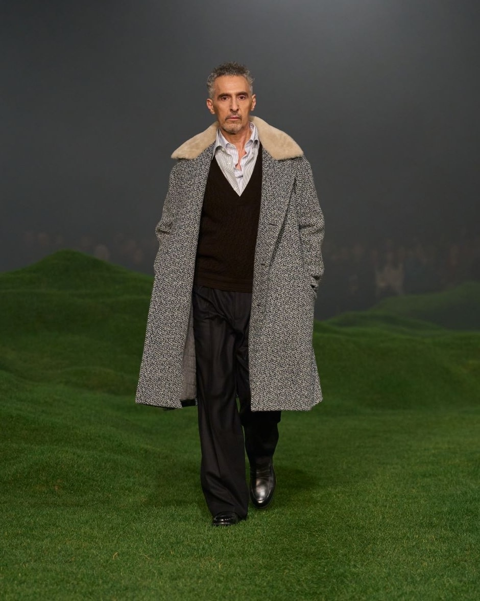 Zegna sul filo dei record. E sul catwalk sfila l’attore John Turturro