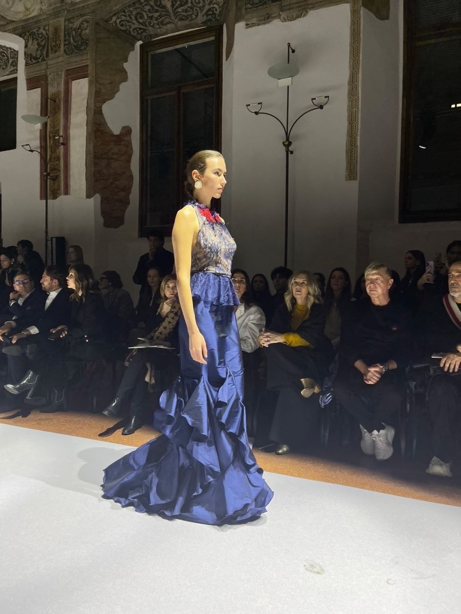 Un look Giusi Munafò couture (ph Giada Cardo)