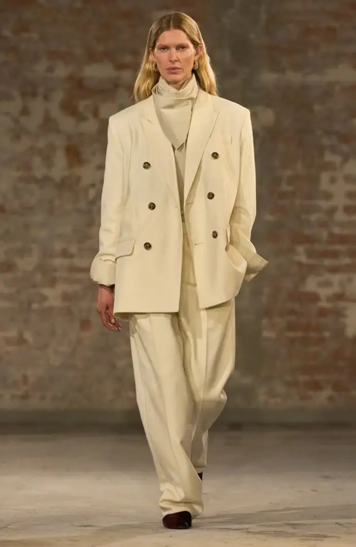 Un look fall-winter 2025/26 di Ami (courtesy Ami Paris)