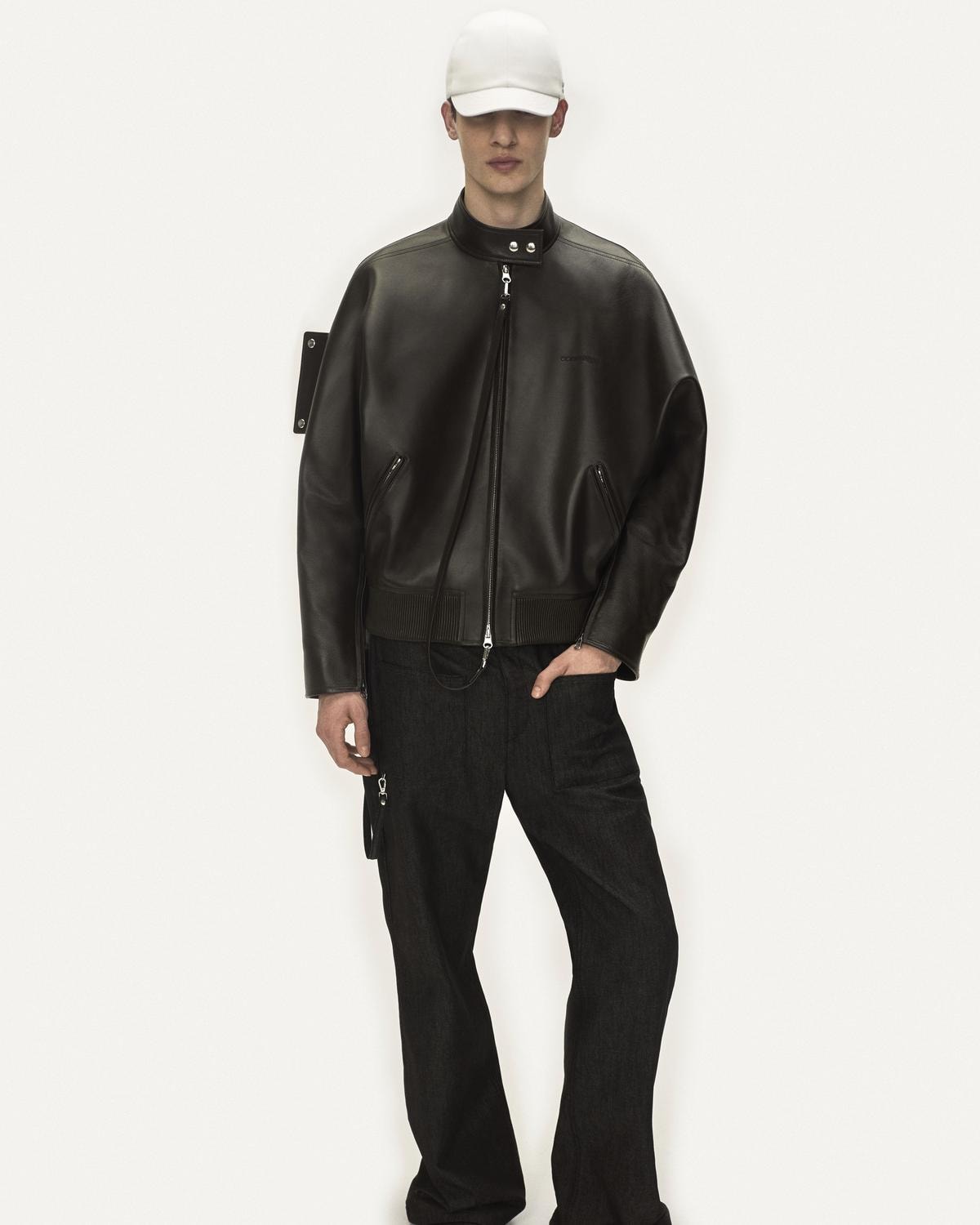 Un look Courrèges fall-winter 2025/26 (courtesy Courrèges)