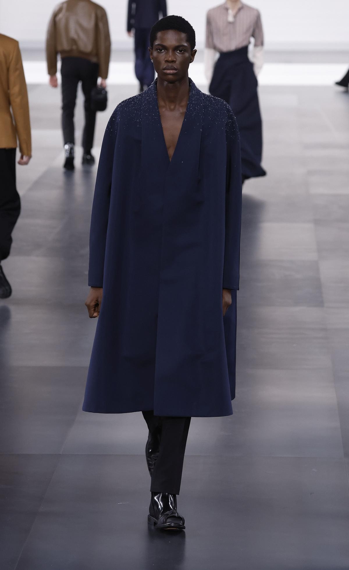 Un look Dior fall-winter 2025/2026 (ph Francesc Ten/MFF)