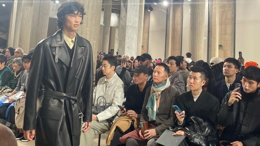 Un look fall-winter 2025/26 di Hermès (ph Silvia Manzoni)