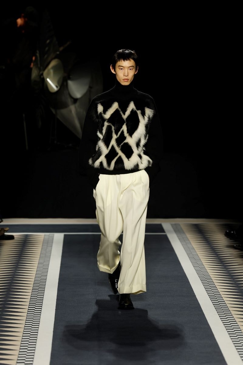 Un look Lanvin fall-winter 2025/26 (ph Francesc Ten)