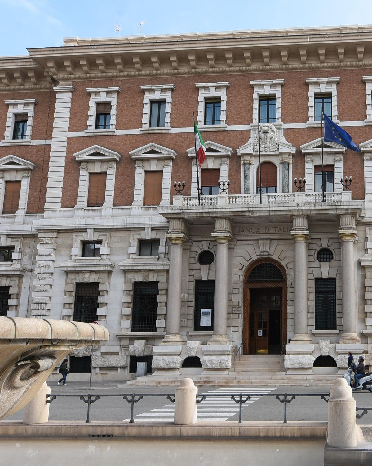 Patrimoni più ricchi ma depositi in calo: così Bankitalia e Istat fotografano l’economia delle famiglie italiane