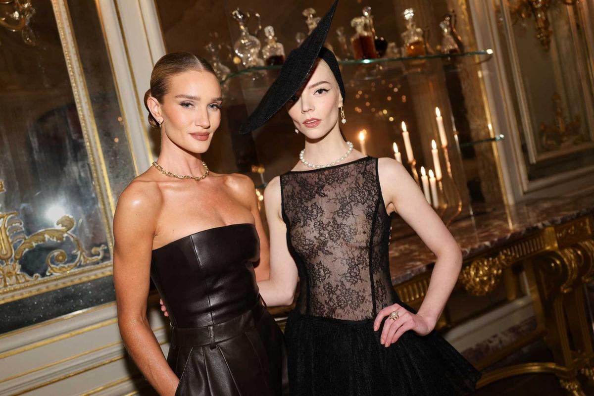 Rosie Huntington-Whiteley e Anya Taylor-Joy. @Matteo Prandoni/BFA.com