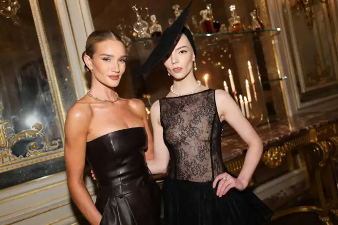 Rosie Huntington-Whiteley e Anya Taylor-Joy. @Matteo Prandoni/BFA.com