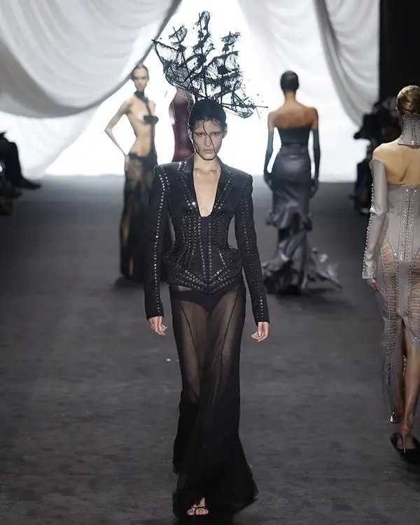 Un look Ludovic de Saint Sernin per Jean Paul Gaultier (ph Francesc Ten/MFF)
