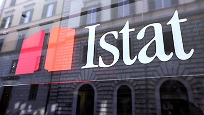 Stipendi, le retribuzioni degli italiani tornano a salire dopo due anni: +3,1%