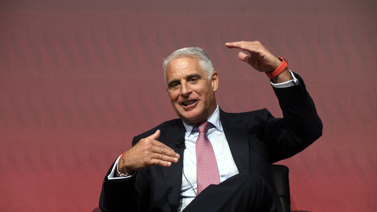 Generali, spunta anche Unicredit: in mano ad Andrea Orcel il 4%. Sarà l’ago della bilancia nella guerra per il Leone?