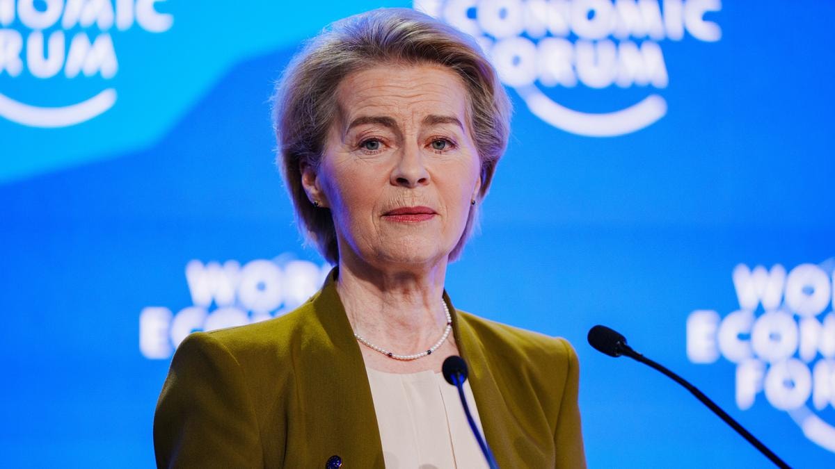 URSULA VON DER LEYEN PRESIDENTE COMMISSIONE EUROPEA