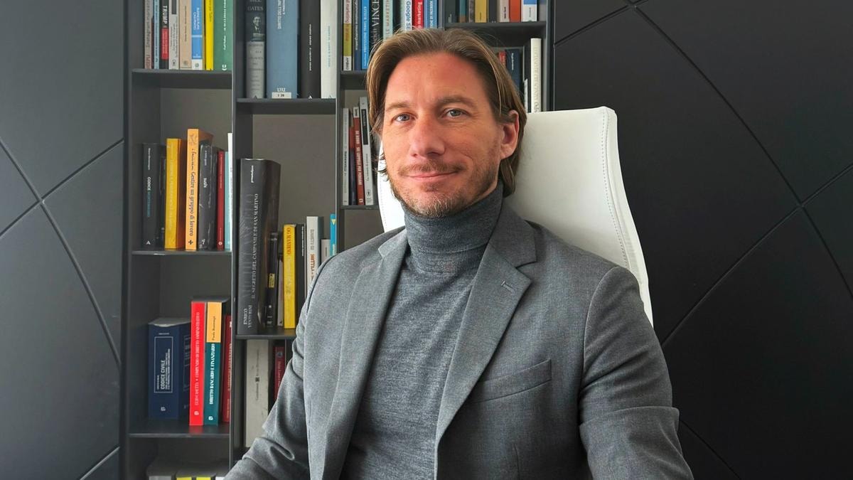 Daniele Vicino, Res Media