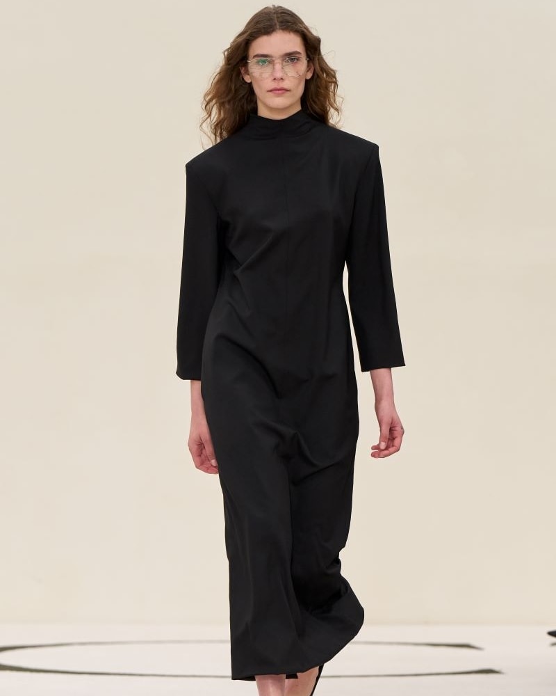 Un look Calvin Klein collection fall-winter 2025/26 (courtesy Calvin Klein collection)