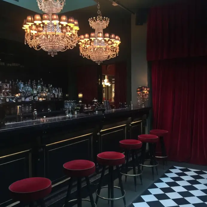 Parola d’ordine: speakeasy. I 15 migliori locali nascosti da scoprire