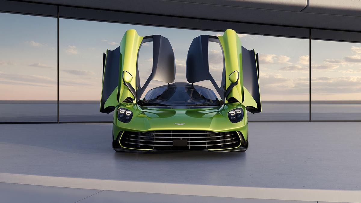 Aston Martin Valhalla vs Lamborghini Temerario vs Mercedes PureSpeed: le tre supercar del momento a confronto