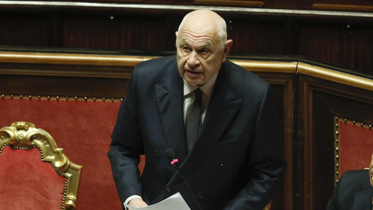 Caso Almasri, le opposizioni presentano una mozione di sfiducia contro il ministro della Giustizia Carlo Nordio