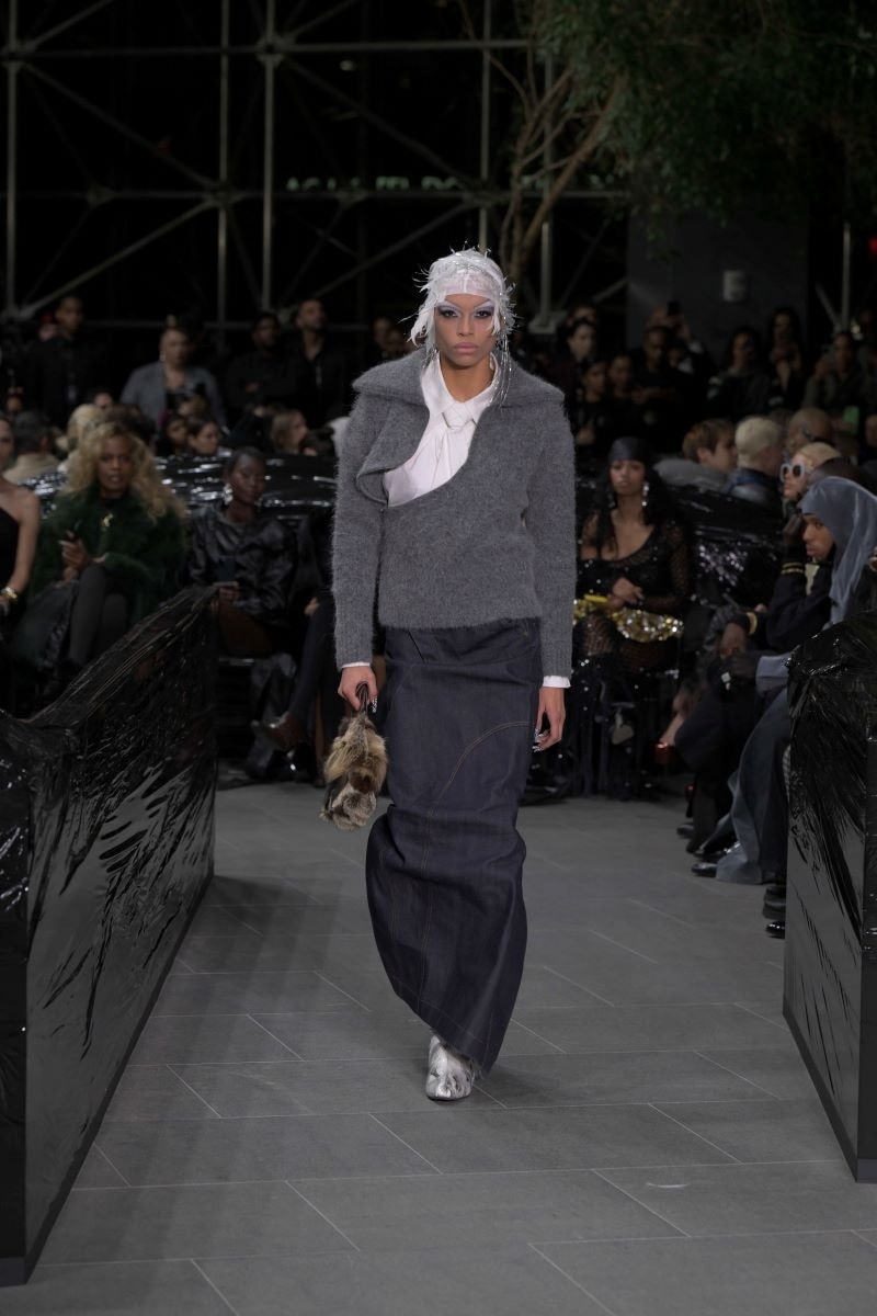 Un look Luar fall-winter 2025/26 (ph Francesc Ten/MFF)