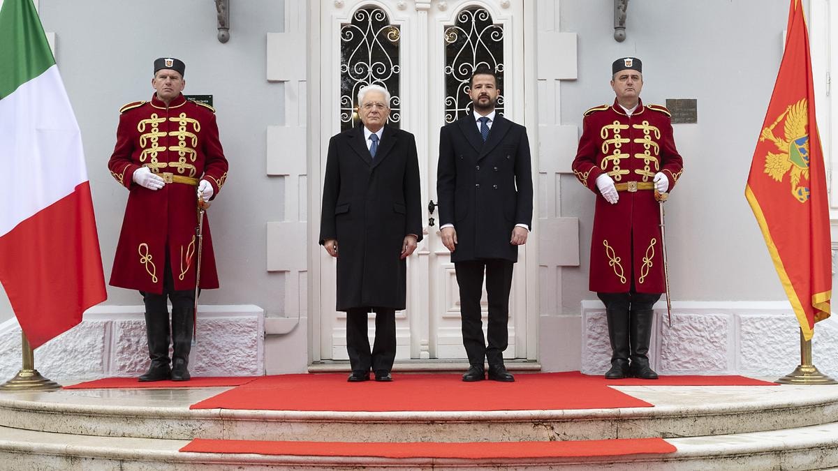 Sergio Mattarella: la Russia torni a svolgere il suo ruolo di rilevanza nel rispetto del diritto internazionale
