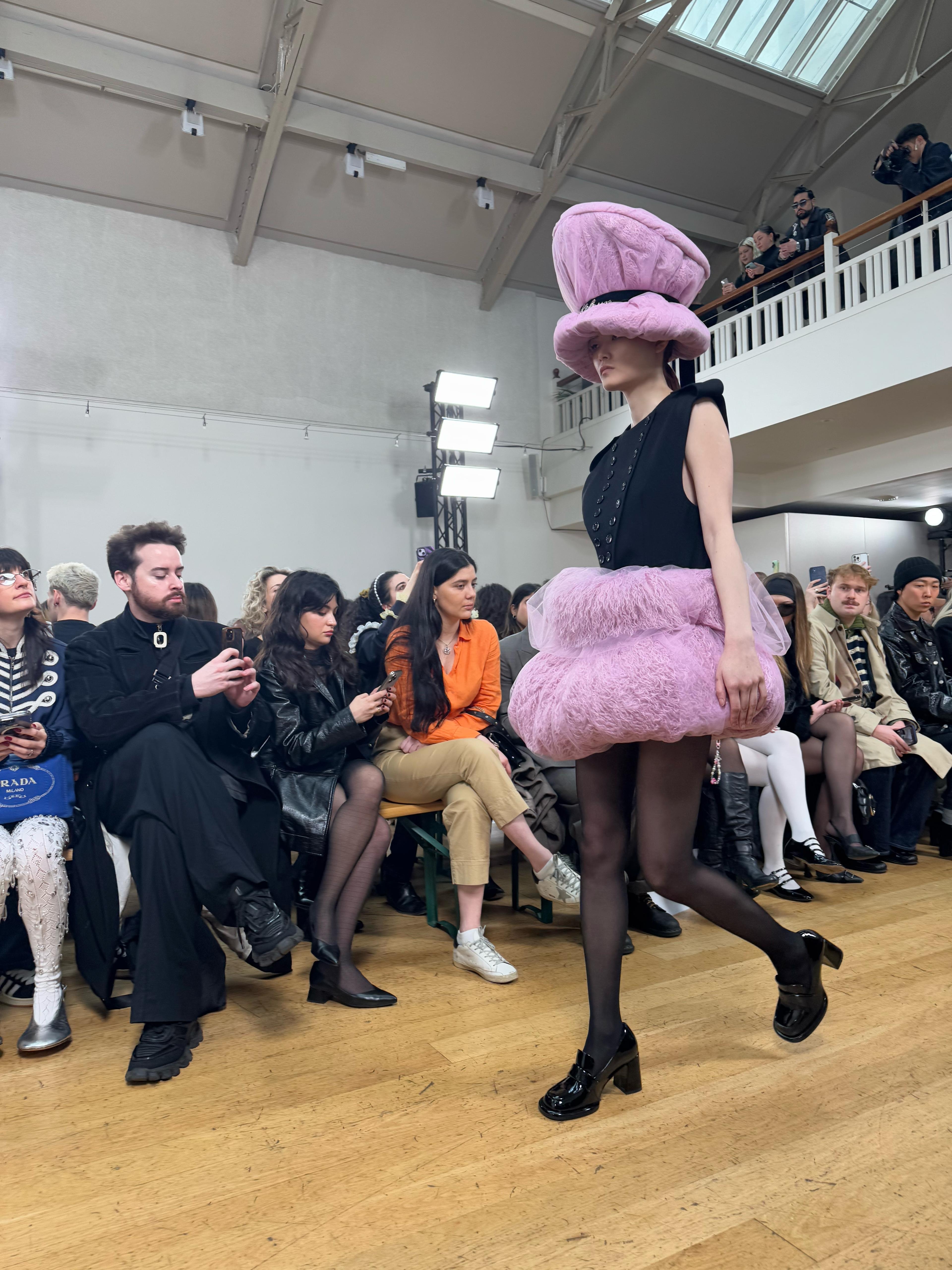 Un look Keburia fall-winter 2025/26 (ph Francesca Martinetti)