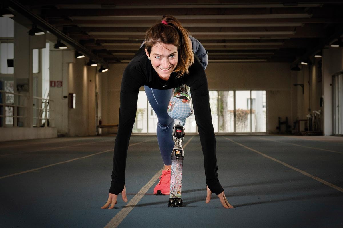 MARTINA CAIRONI  Rappresentante Atleti del Comitato Paralimpico Internazionale e del Consiglio Atleti di Fondazione Milano Cortina 2026. Plurimedagliata paralimpica in salto in lungo e 100m delle Fiamme gialle