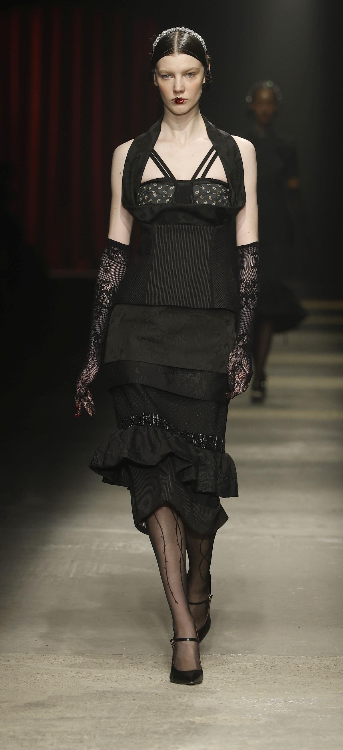 Un look Antonio Marras fall-winter 2025/26 (ph Francesc Ten/MFF)