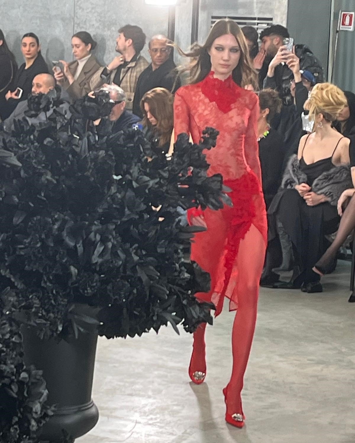 Un look Blumarine fall-winter 2026/26 (ph. Tommaso Palazzi)
