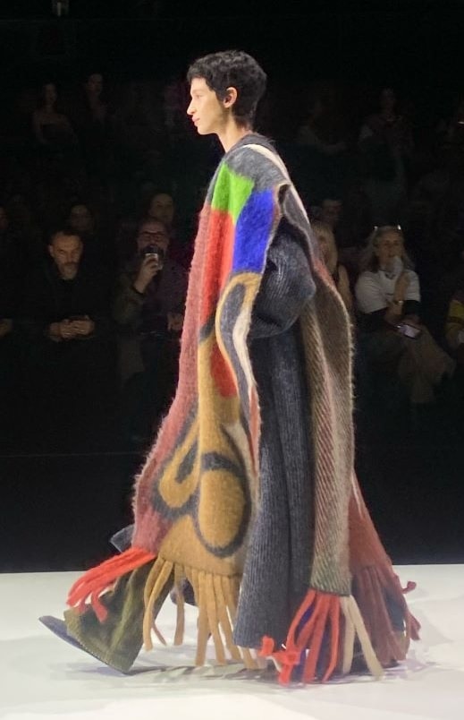 Un look Anteprima fall-winter 2025/26 (ph Emma Crugnola)