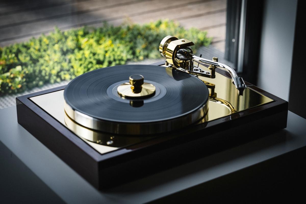 Il caro vecchio vinile sta tornando alla ribalta: operazione nostalgia o tendenza futura?