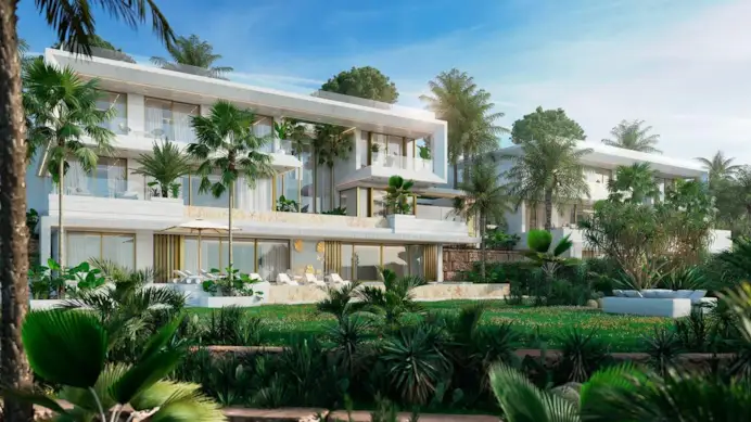 In collaborazione con Rgz developers, la divisione dedicata alla casa e al lifestyle di Versace progetterà gli interni di otto ville di lusso nella zona di Nueva Andalucía di Marbella. Il costo? Oltre 10 milioni di euro ciascuna.