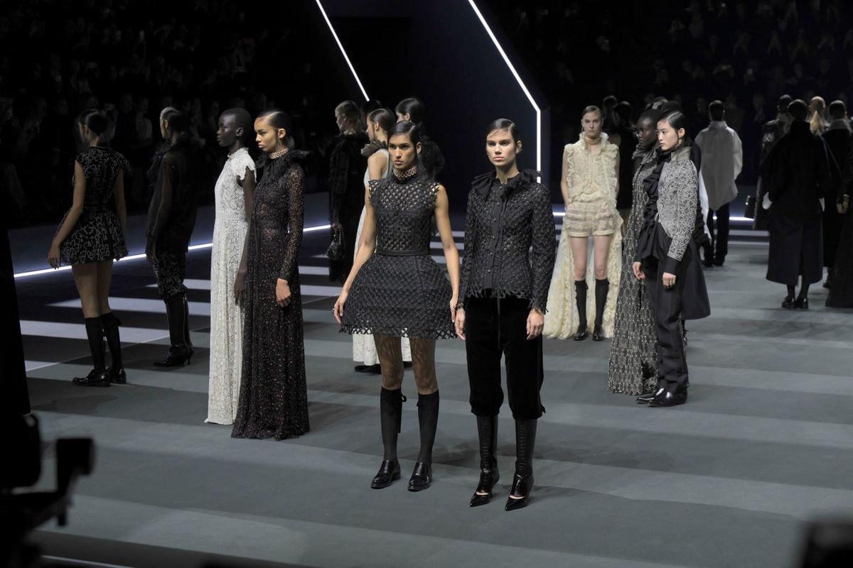 Il finale dello show autunno-inverno 2025/26 di Dior