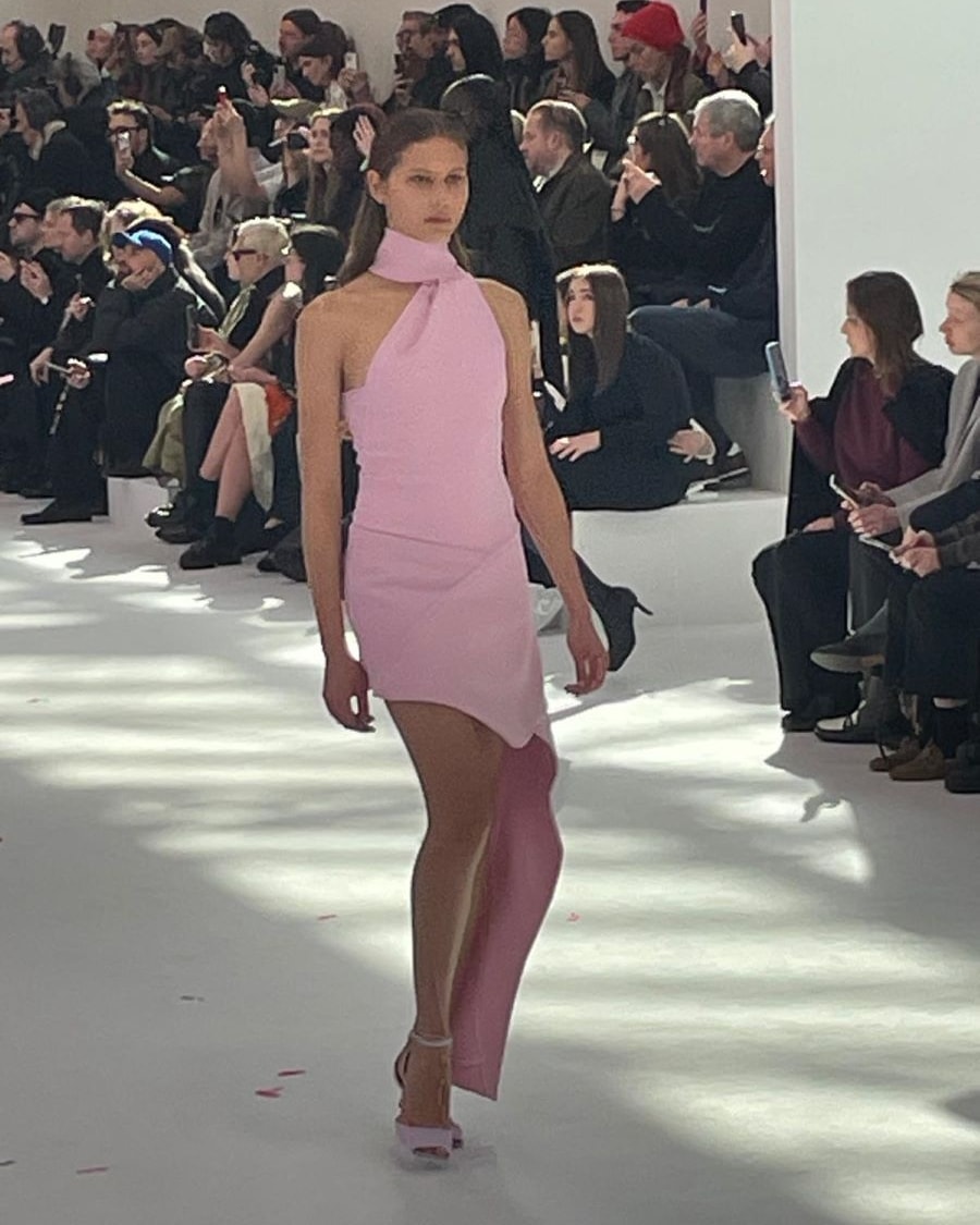 Lezione di geometria da Courrèges