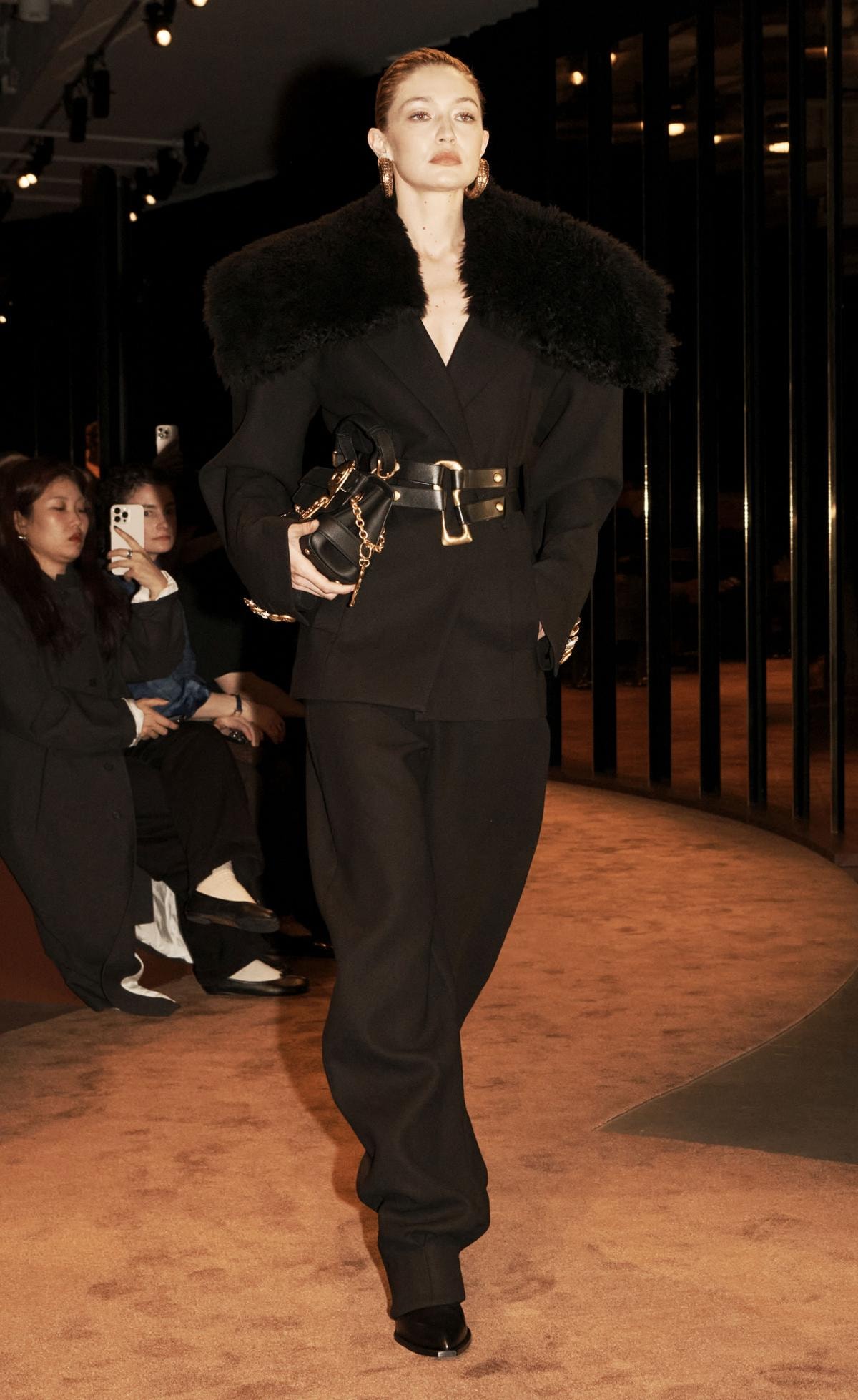 Un look Schiaparelli fall-winter 2025726 (courtesy Schiaparelli)