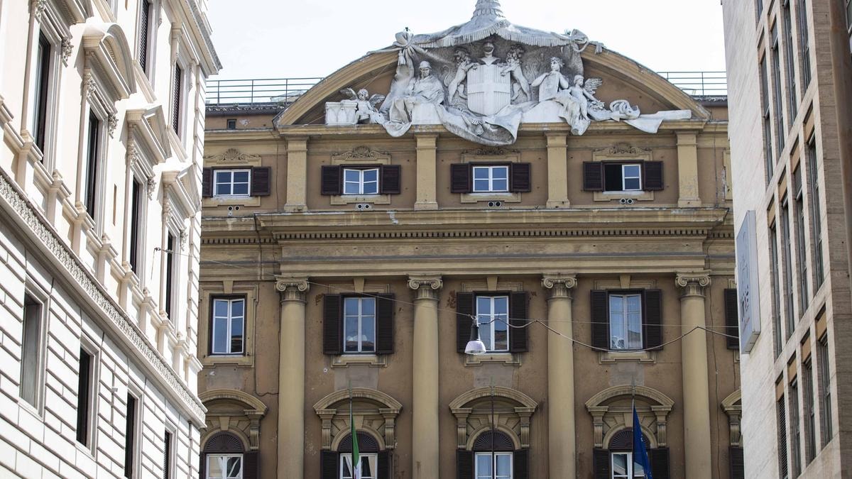 Debito pubblico alle stelle: così l’Italia può ridurre il rischio speculazione che arriva dall’estero