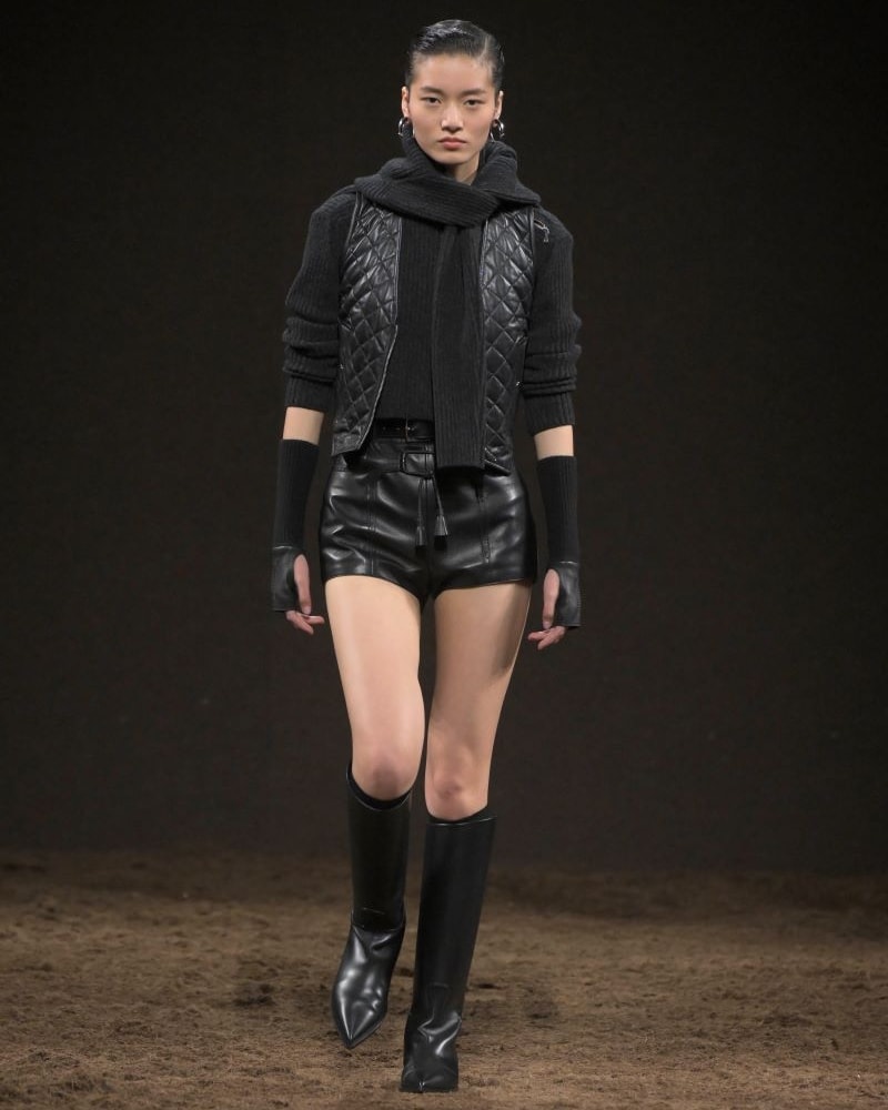 Un look fall-winter 2025/26 di Hermès (ph Francesc Ten/MFF)