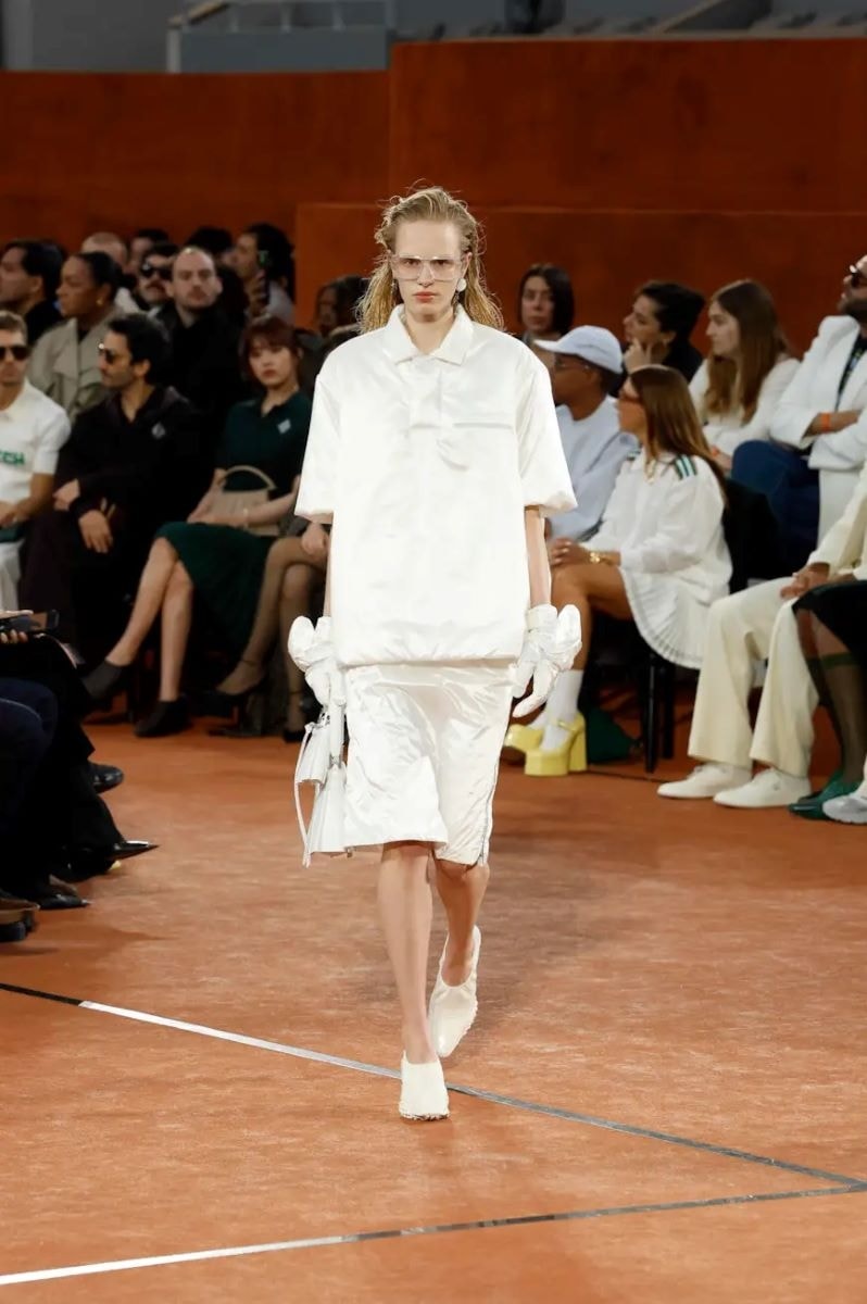 Un look Lacoste fall-winter 2025/26 (ph Francesc Ten/MFF)