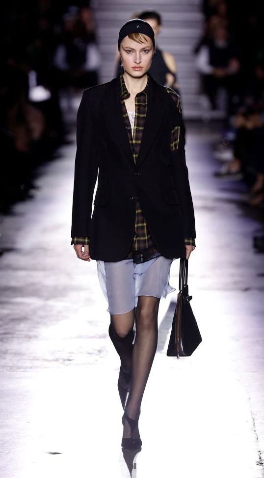 Un look Coperni fall-winter 2025/26 (ph Francesc Ten/MFF)