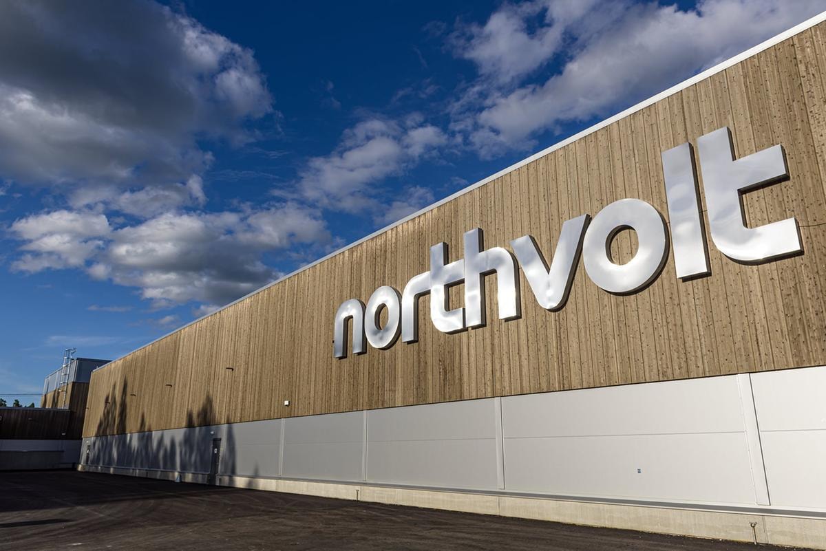 Northvolt presenza istanza di fallimento in Svezia: per la società di batterie fondi insufficienti e debiti ingestibili