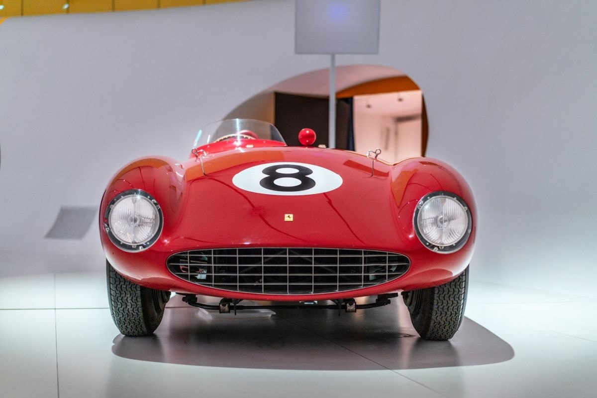Supercars: le 5 Ferrari più belle di sempre (e molto altro) in mostra al museo Enzo Ferrari di Modena